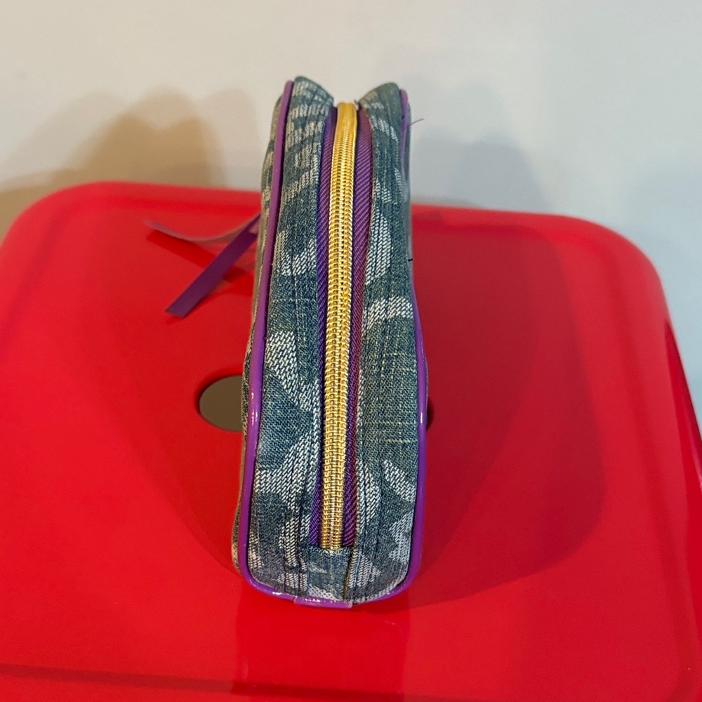 Victoria's Secret Blue and Purple Cosmetic Bag - Picture 6 of 7